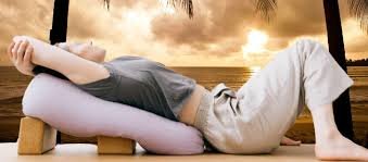 What is Yin Yoga? 10 Benefits of Yin Yoga